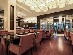 Nile Breeze Restaurant & Lounge